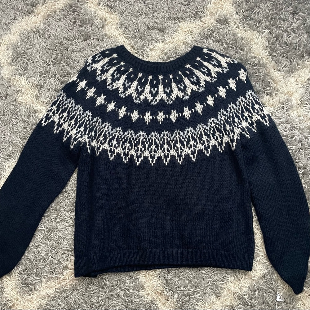 Old navy blue sweater pattern